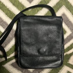 Stylish 💯% Leather Black Crossbody Messenger Bag 