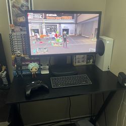 Xbox And Monitor 