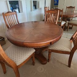 Dining Table W Leaf And 4 Chairs 