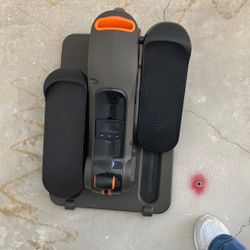 Leg exercise machine