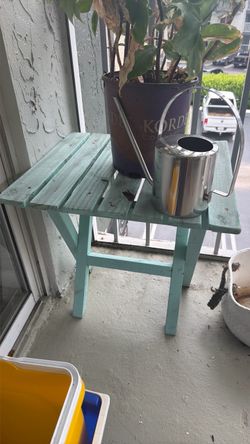 Outdoor table