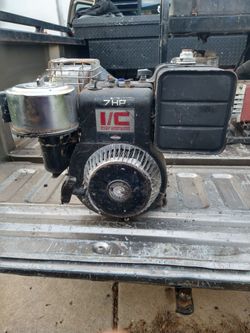 Briggs & Stratton iron core 7hp motor