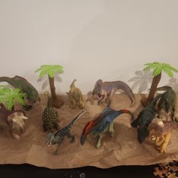 Dinosaur Play Set With Accessories 