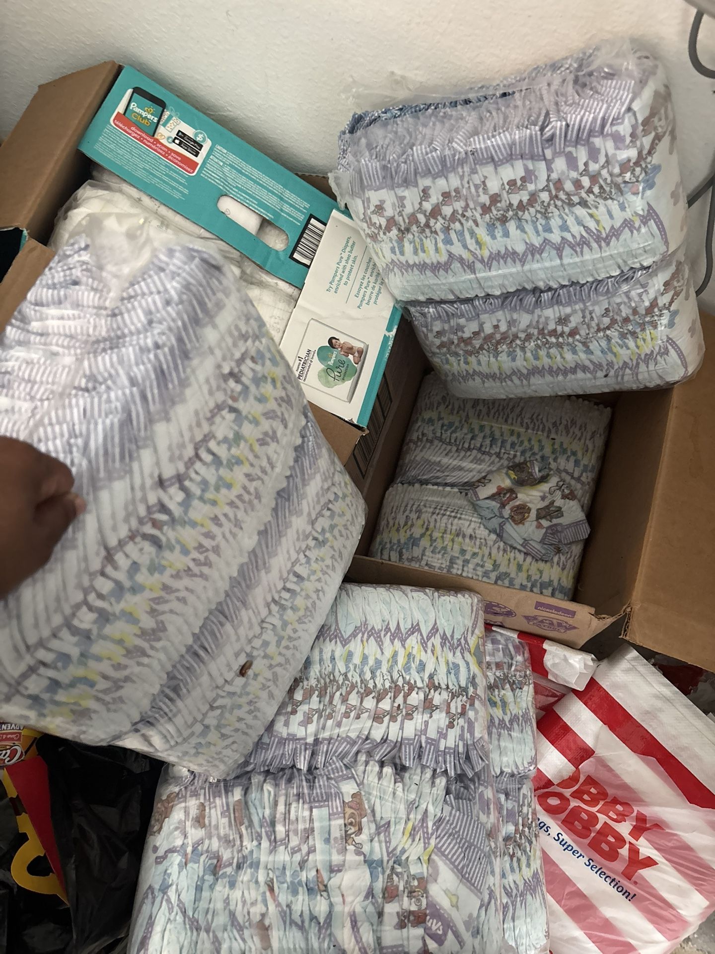 Diapers 