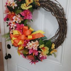 18” Hawaiian Wreath