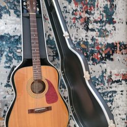 Fender Acoustic Guitar with case