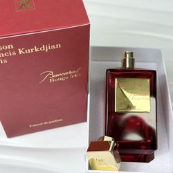 Maison Francis kurkdijan baccarat rouge 540 extrai De perfum spray 200ml