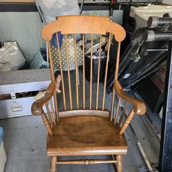 Solid wood rocking chair