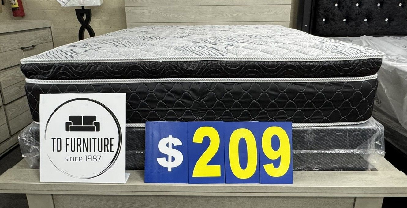 Twin Pillowtop Plush mattress + Box spring(Base)