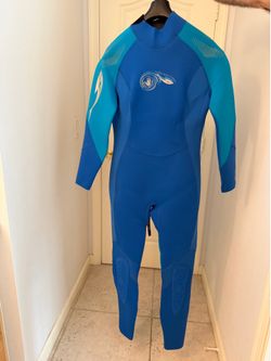 Women’s Body glove wet suit 3 mm