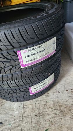 Tires 305 /40/22