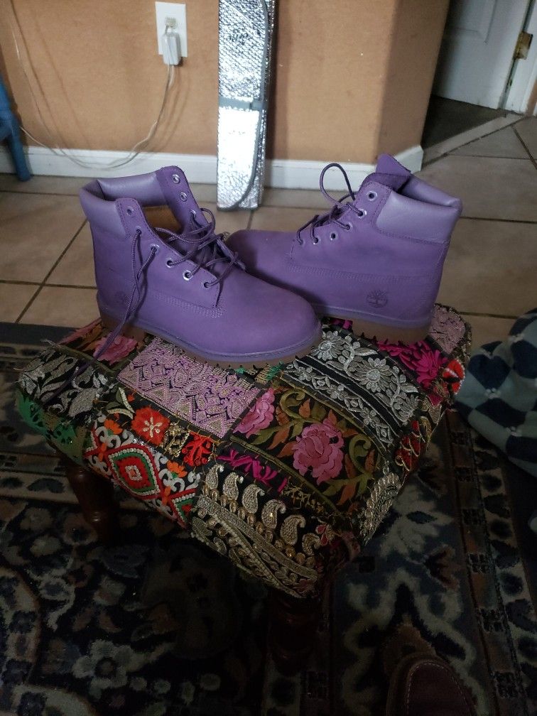Timberland Girls Purple Boots. Size Us 5