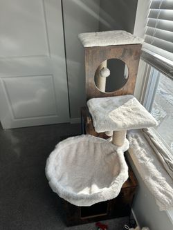 Wooden Cat Tree Bed