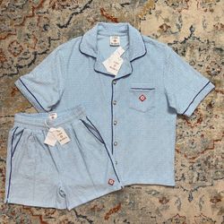 Casablanca size large