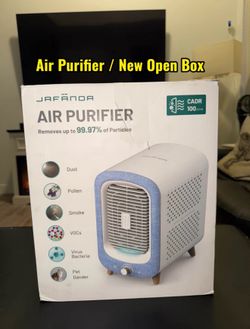 Air Purifier / New Open Box