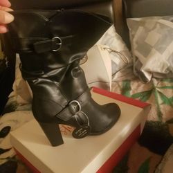 Womans Boots