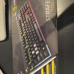 Corsair Strafe Mechanical Gaming Keyboard - Excellent Condition w/ Original Box