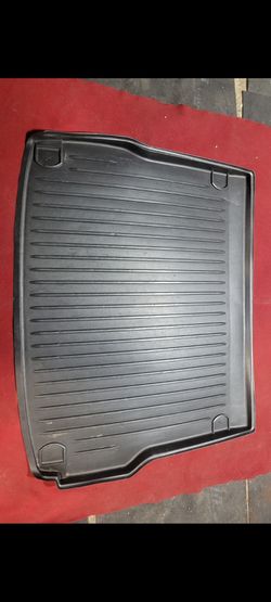 2014  USED TRUNK LINER  AUDI Q5 
11525 S HALSTED/7111.S WESTERN 
20$   CASH ONLY AS IS