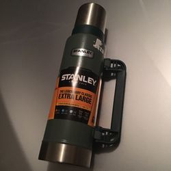 NEW STANLEY Thermos Classic Ultra Vacuum Bottle Extra Large 1.4QT