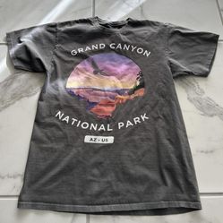 Gray tee Grand Canyon National Park