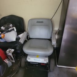 $600 Heavy Duty Teknique Hoveround 450lbs Capacity 