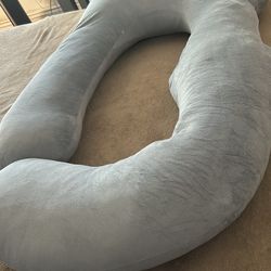 Pregnancy Pillow