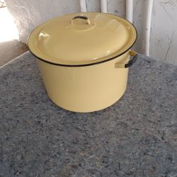 Large Vintage Enamel Pot