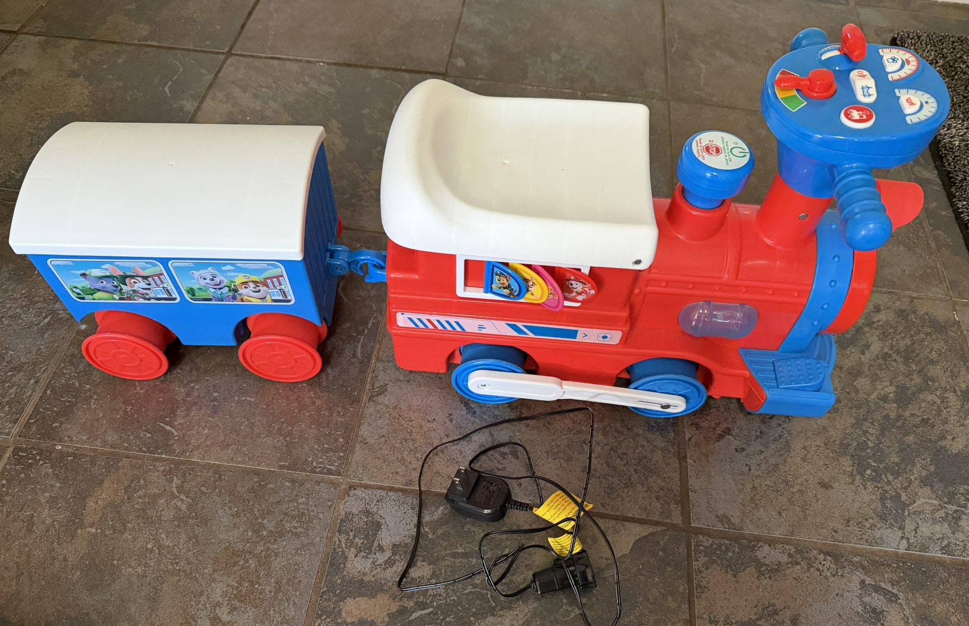 Paw Patrol 6-Volt Powered Train W/ Tracks & Caboose (Has The Charger) 