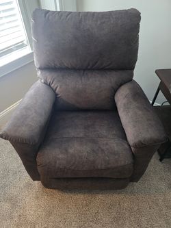 La Z Boy Brooks power recliner with headrest/lumbar LIKE NEW