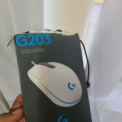 Logitech G203 LIGHTSYNC RGB Gaming Mouse - White
