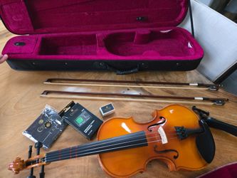 Cecilio Student Violin with Case and Accessories