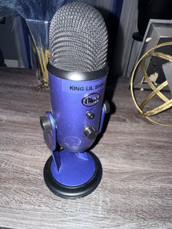 Blue Microphone ( Work Great )