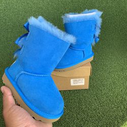 Ugg’s Boots Size 7 Toddler 