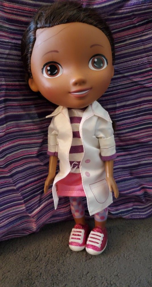 Disney Jr. Doc McStuffins 11" Doll