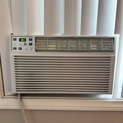  GE Window Air Conditioner — Used Works Well