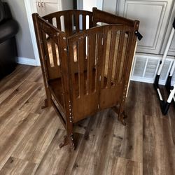 Free For Pick Up - Toddler Tower Kitchen Helper