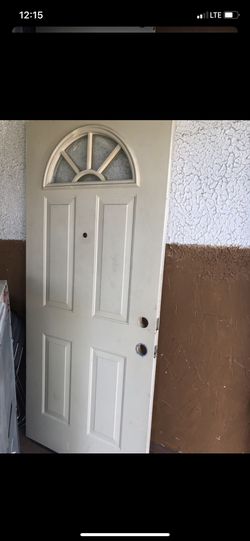 Entery door size. 78/43