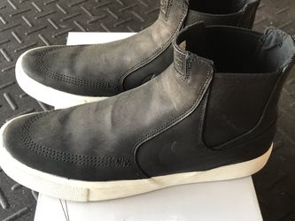 Black Nike