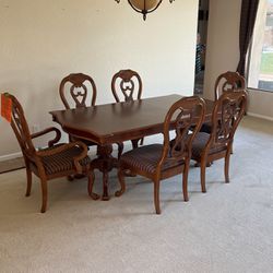 Dining Room Table W/ 6 Chairs