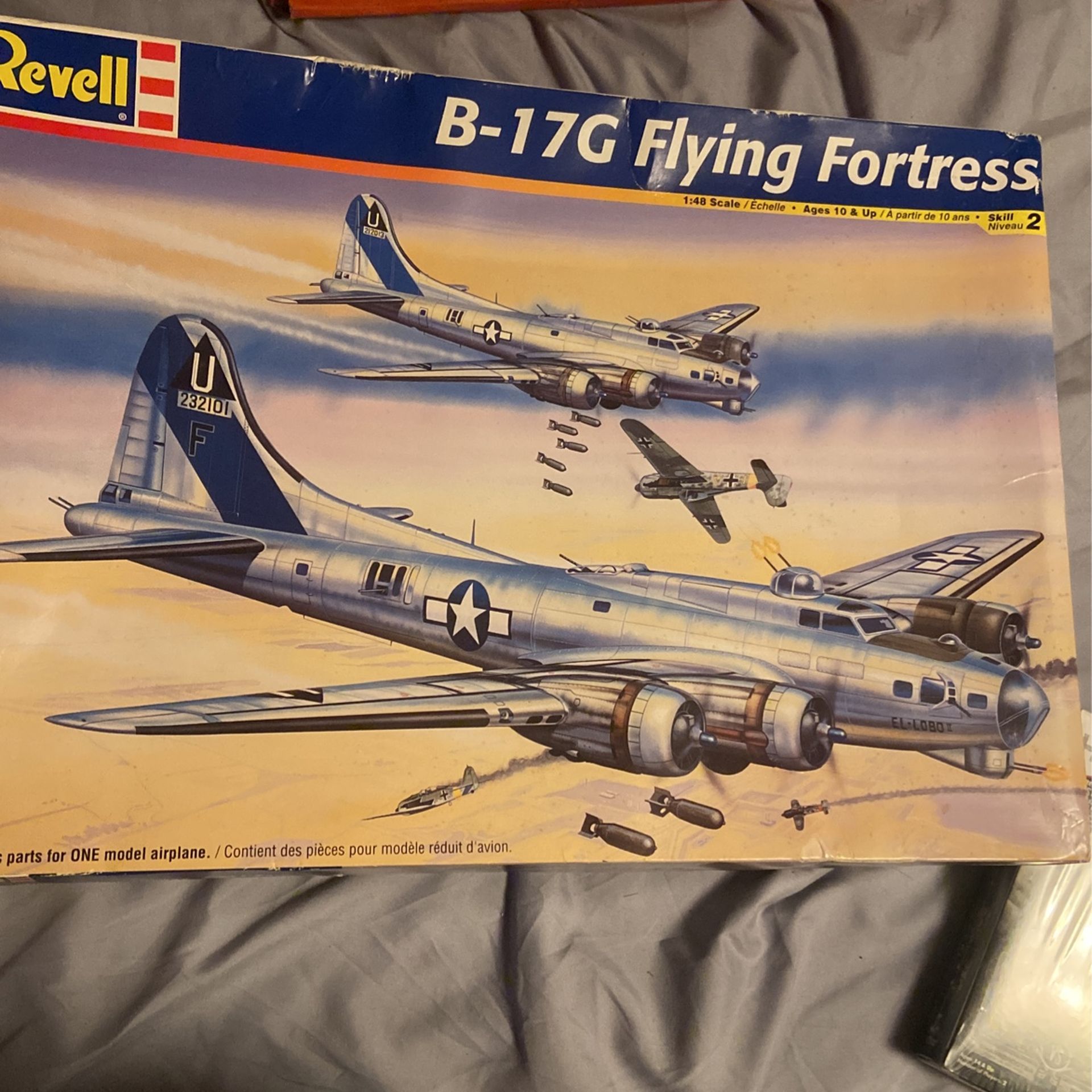 Revell B-17g Flying Fortress 1:48 Scale