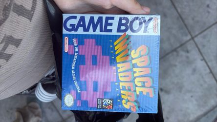 Gameboy Space Invaders Game SEALED in Box & Plastic