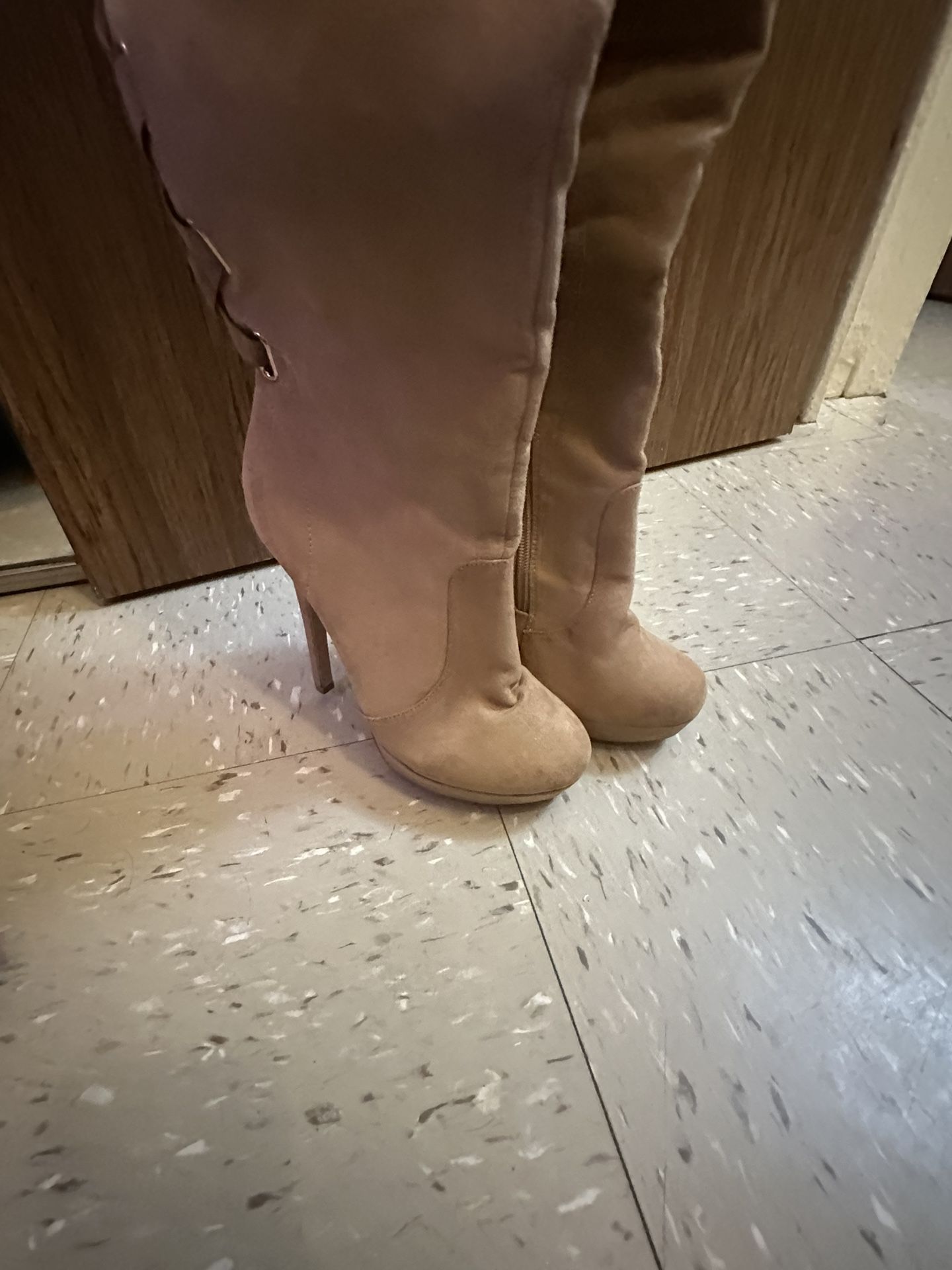 Boot Size 8