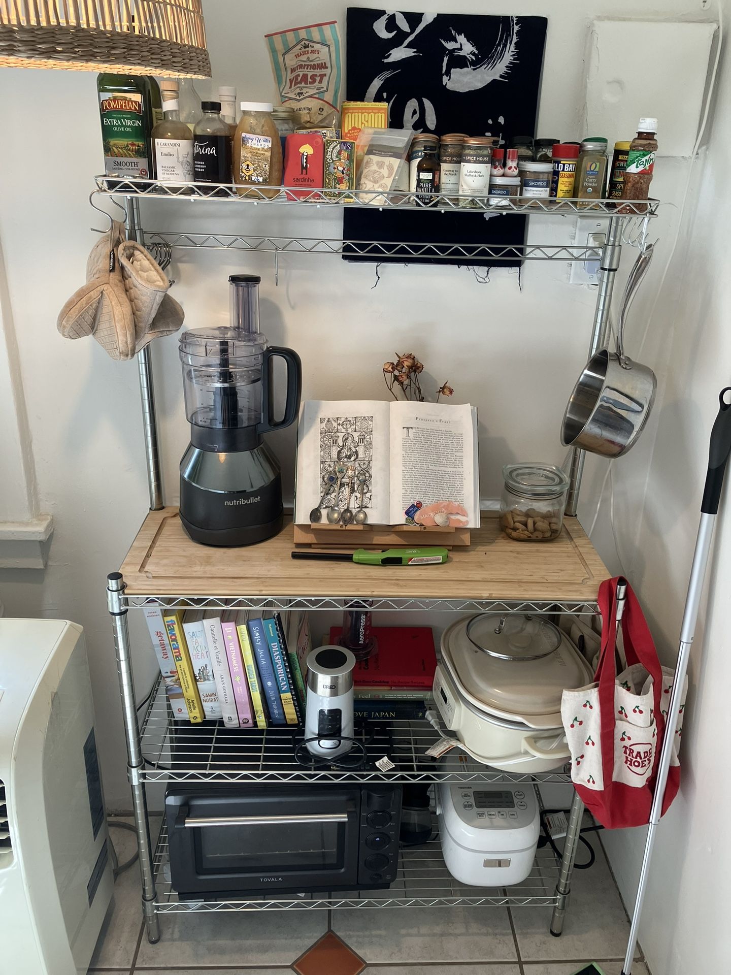 Kitchen / Bakers Rack