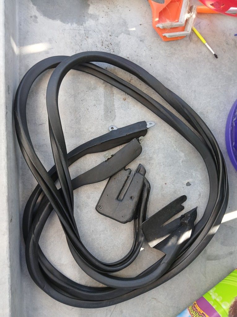 Mercury cougar door rubbers 69-70