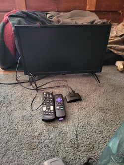 Insignia 19 In Flat-screen W Roku Express Streaming Device
