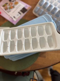 4 sets Ice Trays