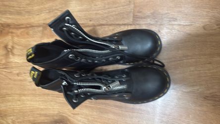 Dr Martens 1460 twin zipper ladies size 8 leather boots
