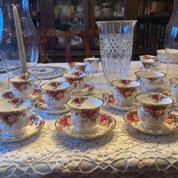 Royal Albert Old Country Roses cup and saucer set (14 total available)