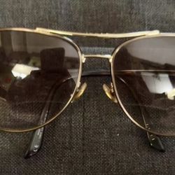 Gucci Sunglasses 🕶️ 