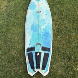5’9” Hydra by …lost mayhem surfboards 
